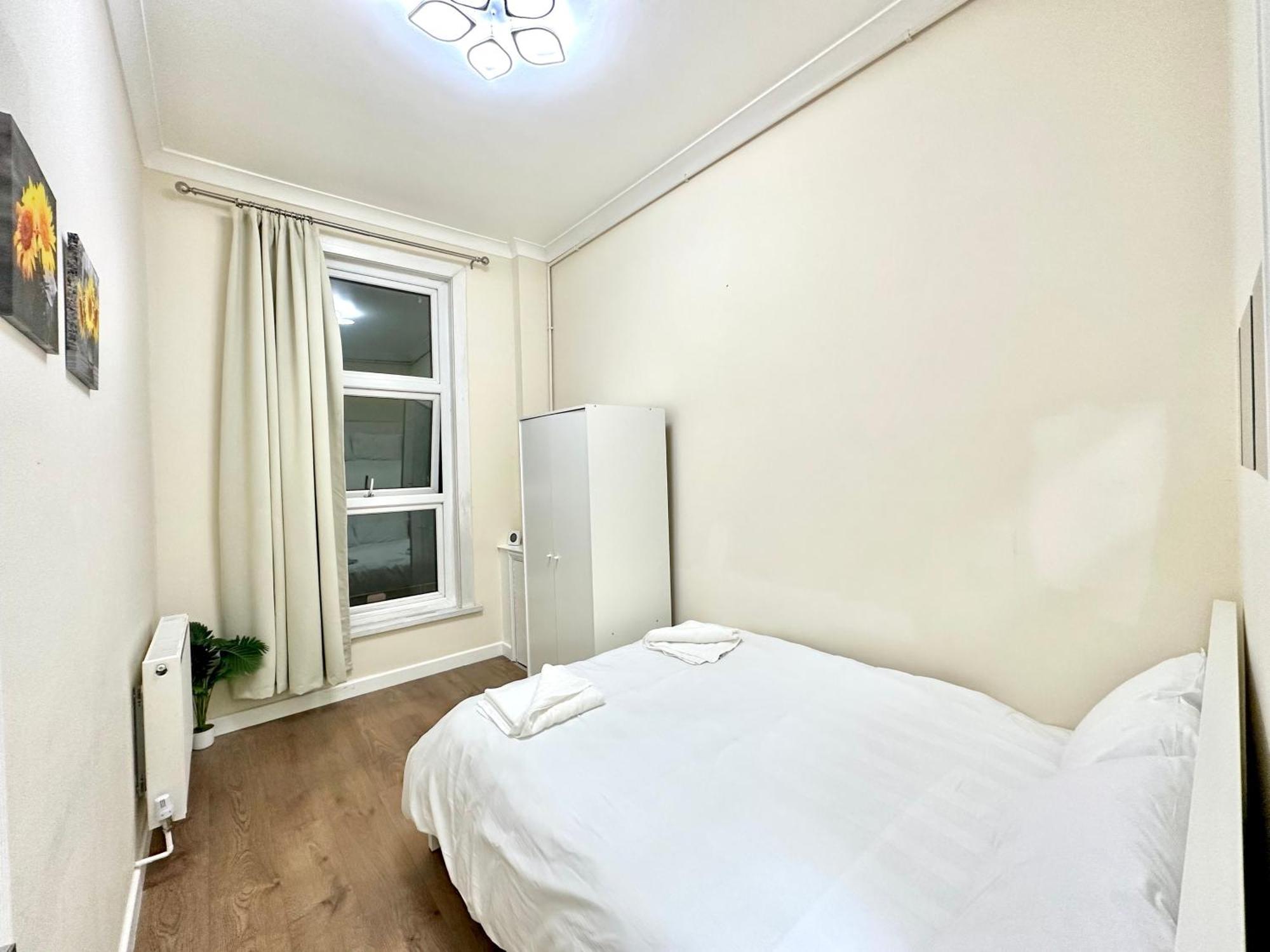 The Euston Guest House-64 Лондон Екстер'єр фото