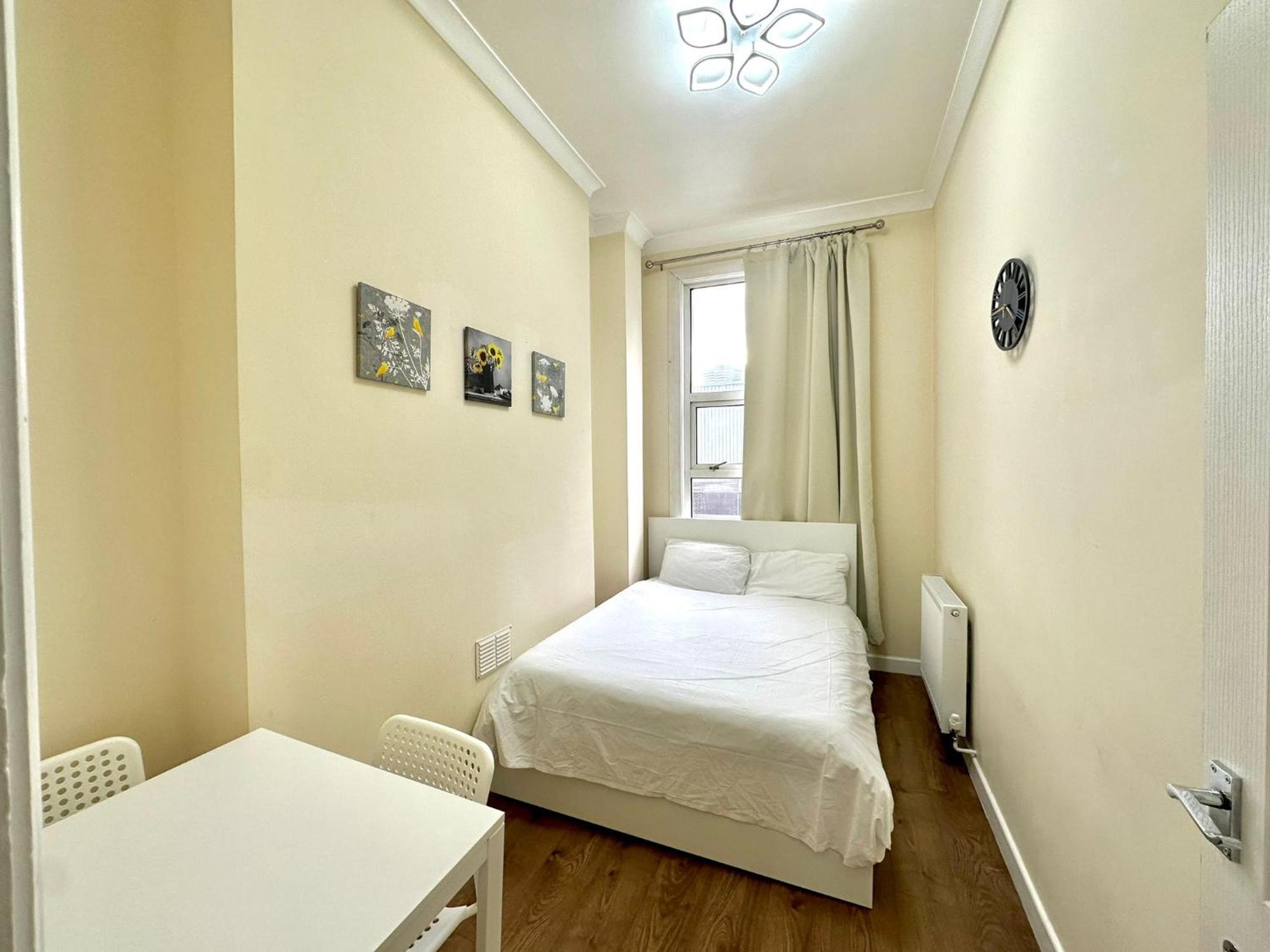 The Euston Guest House-64 Лондон Екстер'єр фото